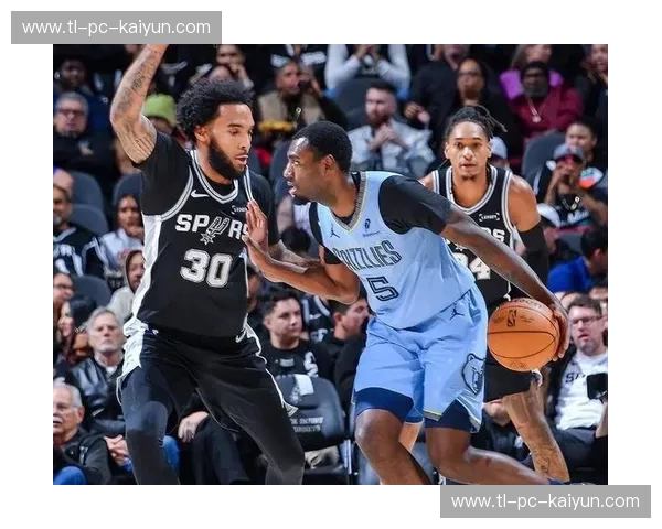 跨越时代的巅峰博弈：勇士与马刺的季后赛史诗——谁才是篮球哲学的终极答案？